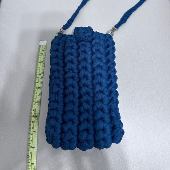 Crochet Blue Crossbody Bag - Picture 4 of 6